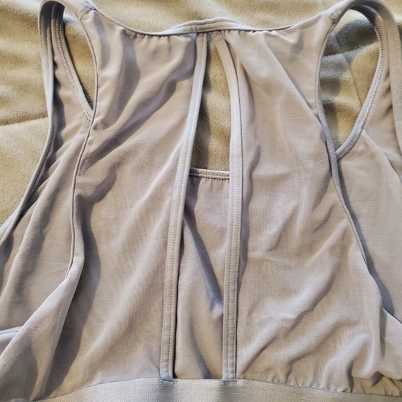 Victoria Secret Sports Bras Size Large - Picture 8 of 9